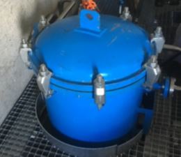 过滤器外壳容器中包含的脉冲过滤器
